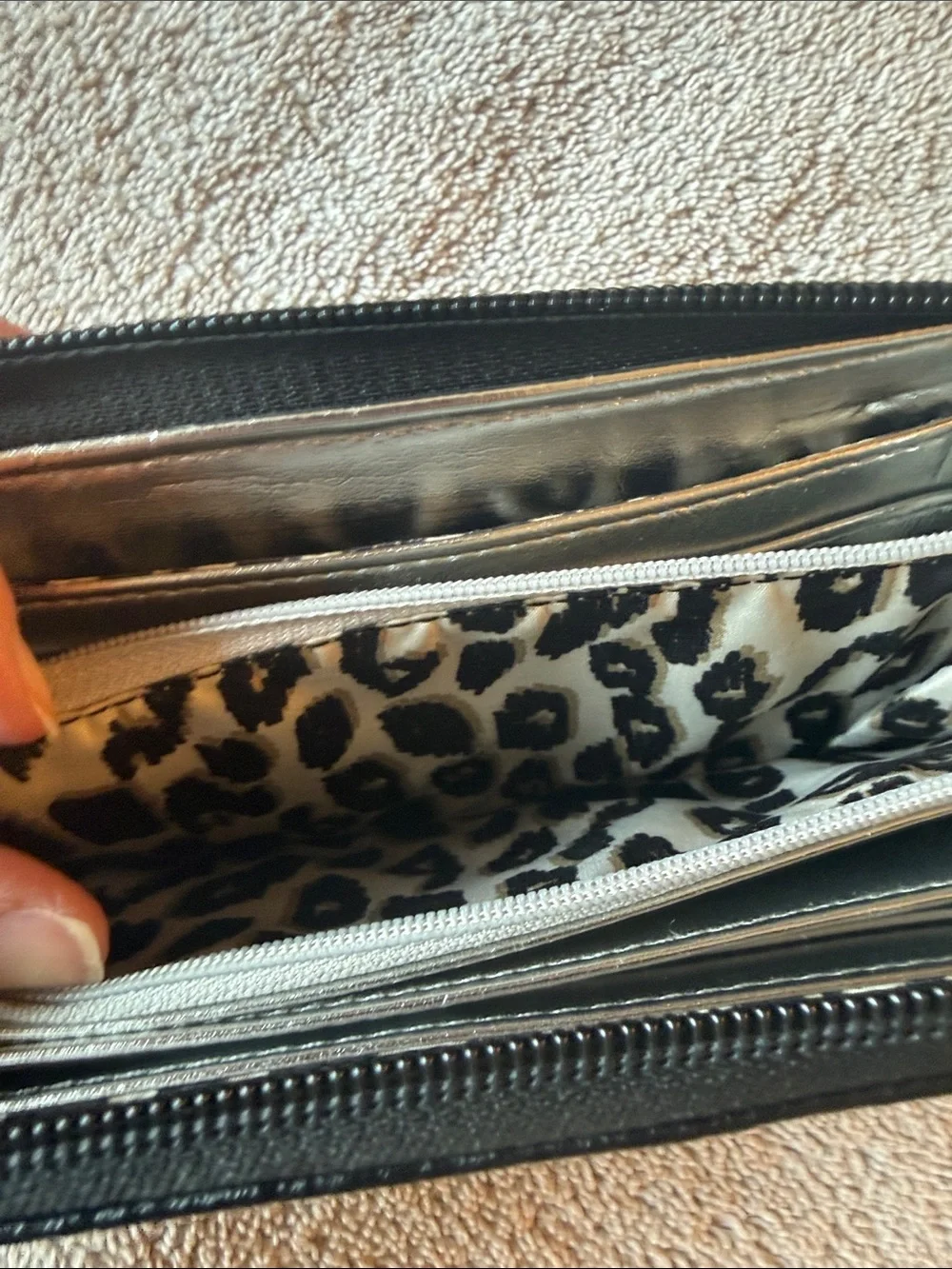 Nine West zip around